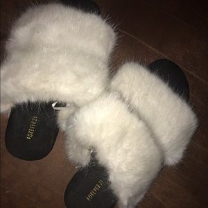 F21 furry slides!!